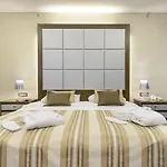 Hotel Lapad 4*