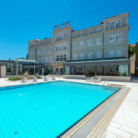 Hotel Lapad 4*