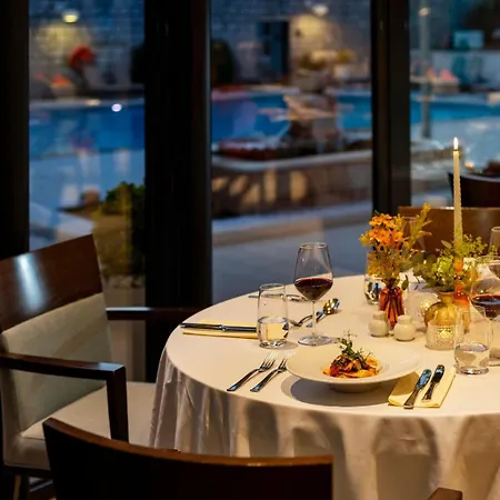 Lapad Hotel 4*