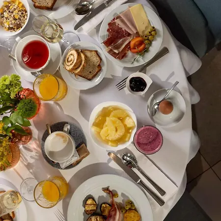 Hotel Lapad 4*